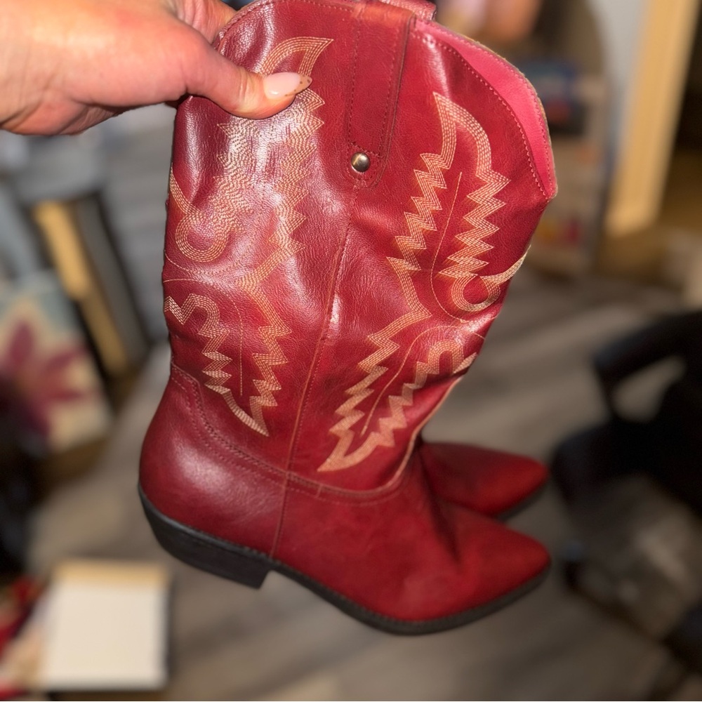 Me Too Red Western Boots - Picture 3 of 6